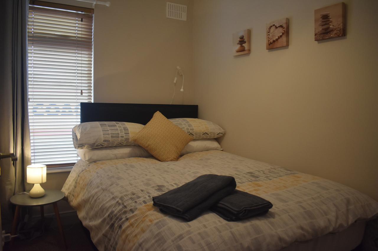 Kingston Serviced Accommodation - Donegall Avenue ベルファスト エクステリア 写真