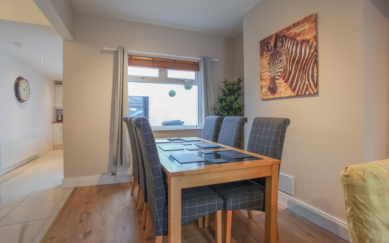 Kingston Serviced Accommodation - Donegall Avenue ベルファスト エクステリア 写真