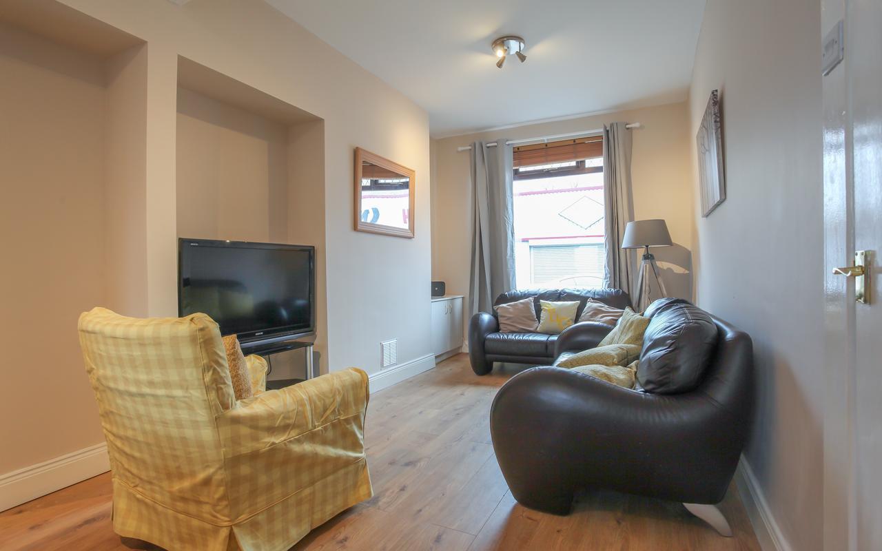 Kingston Serviced Accommodation - Donegall Avenue ベルファスト エクステリア 写真